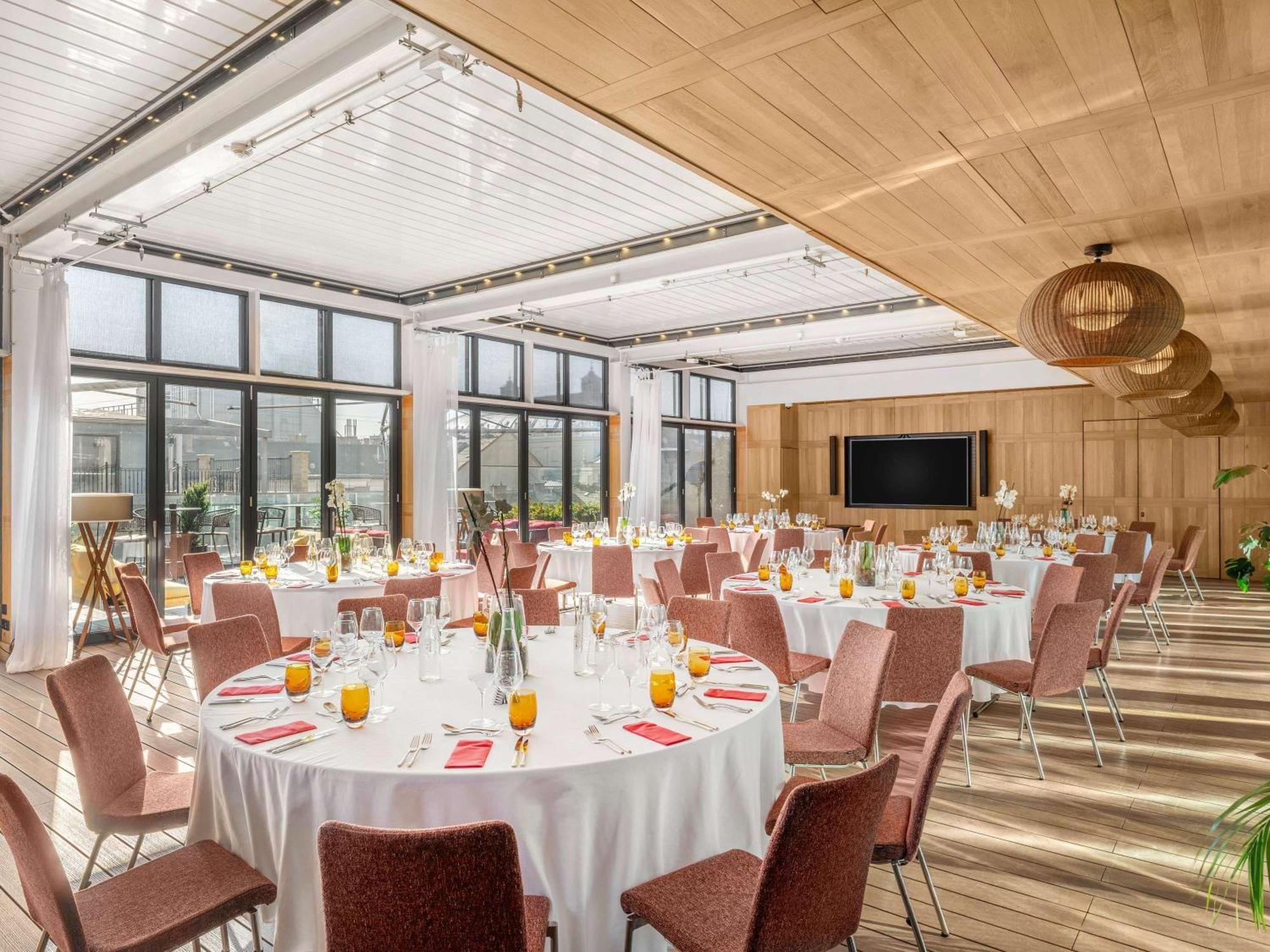 Pullman Budapest Luaran gambar The Westin Warsaw
