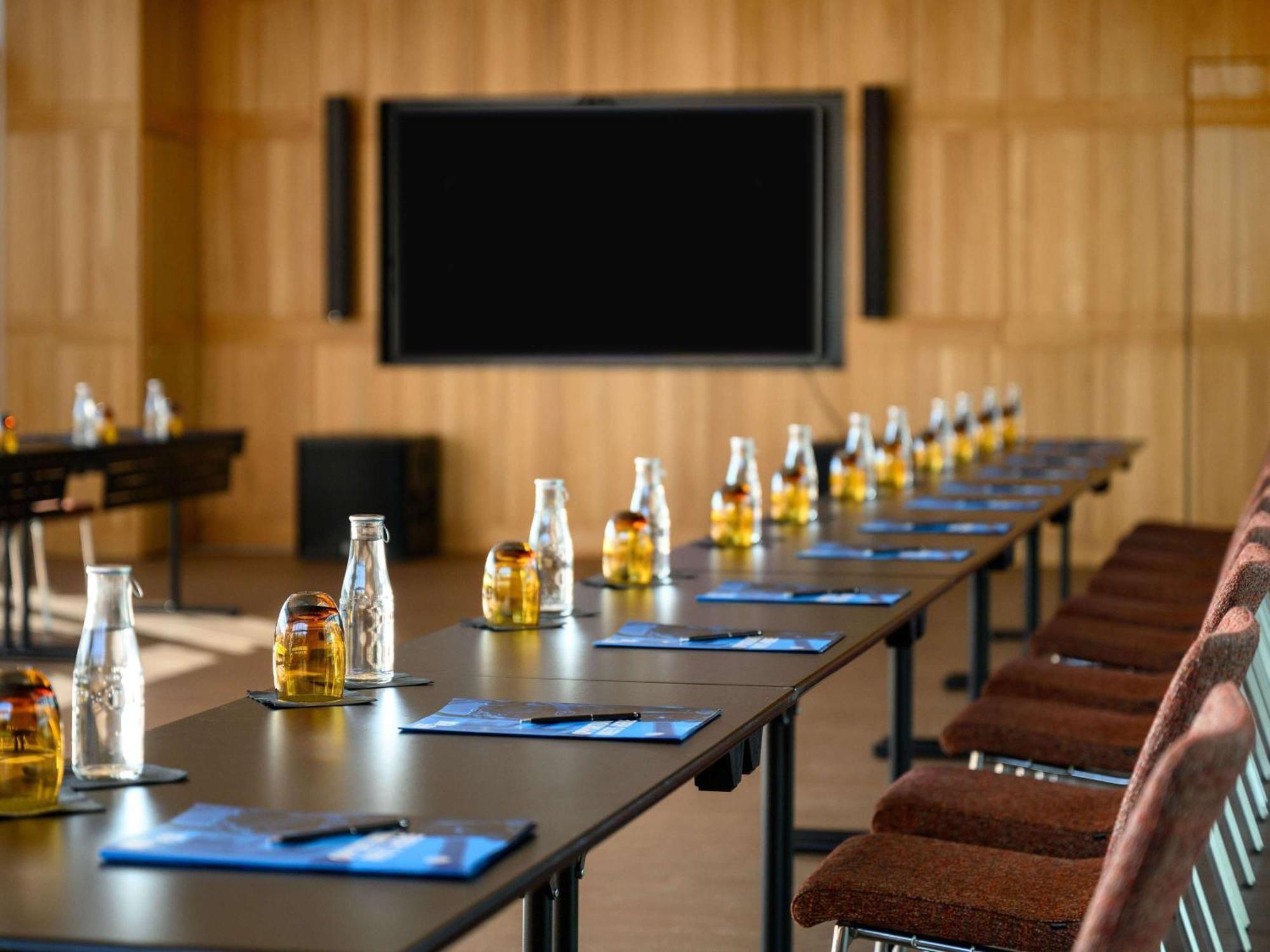 Pullman Budapest Luaran gambar Meeting room